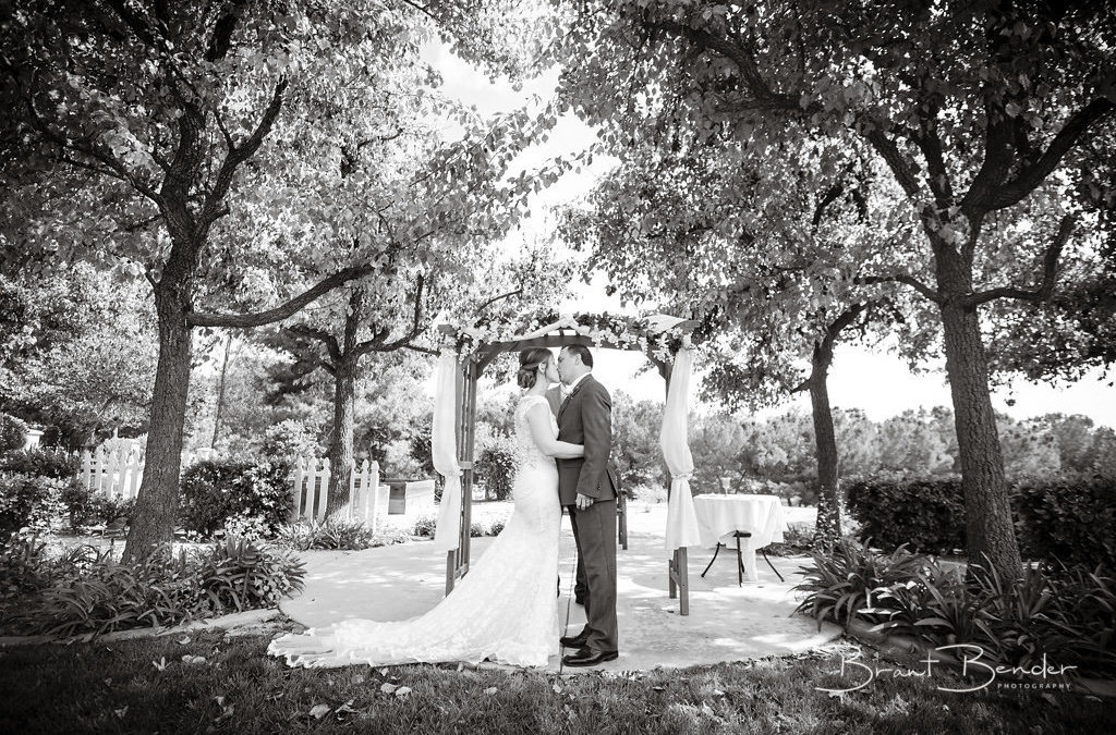 Royal Photography Trends: Monochrome Wedding Pictures