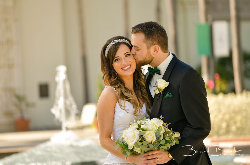 Avoiding wedding makeup mistakes and choosing the best look for your pictures